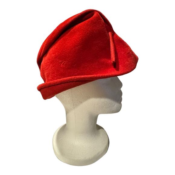 1960's American Vintage Emme Boutique Red Wool Hat, Feathers, fold over size S-M - Picture 4 of 16